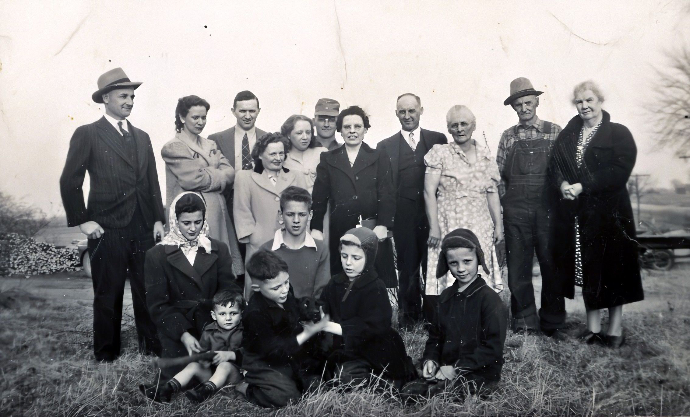 <h3>Lorenzo and Mrytle Family ca</h3>